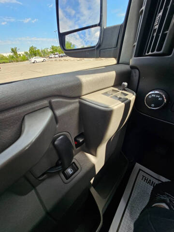 2018 Chevrolet Express 2500