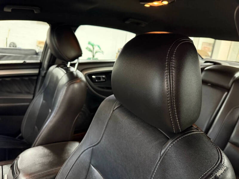 2016 Ford Taurus SEL