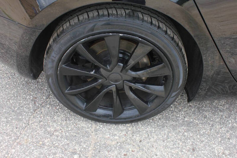 2019 Tesla Model 3 Standard Range Plus