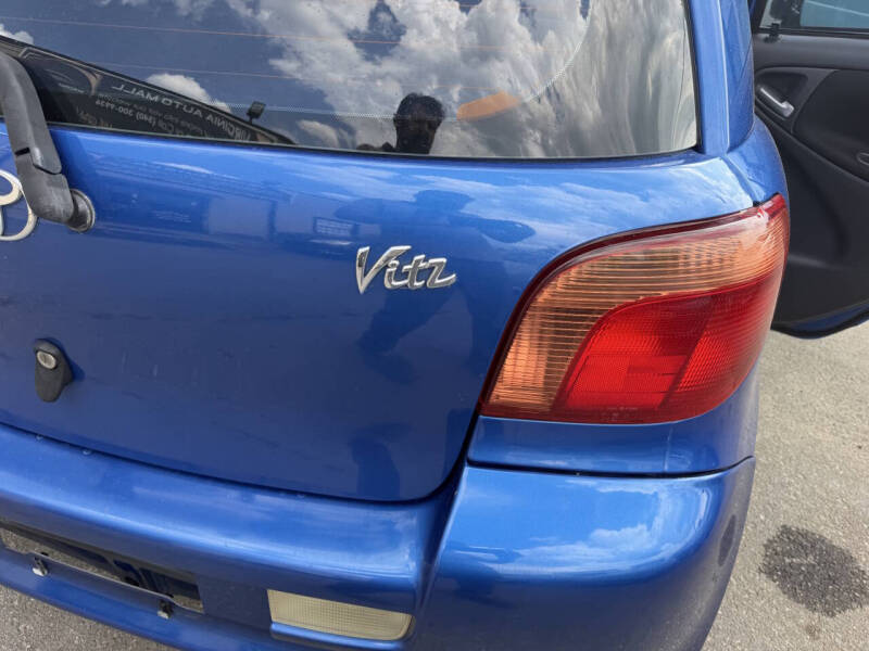 2000 Toyota Vitz