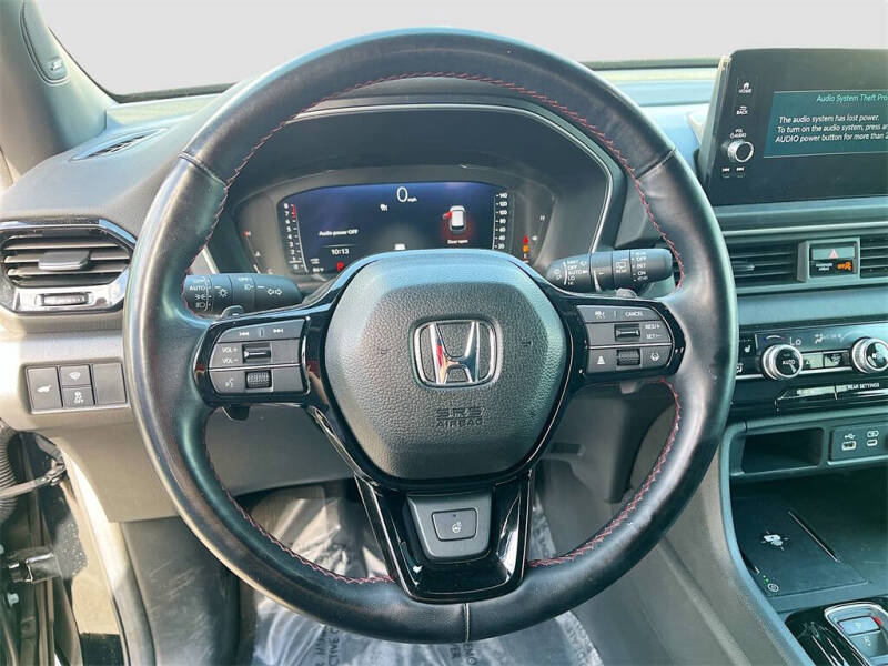 2025 Honda Pilot Black Edition