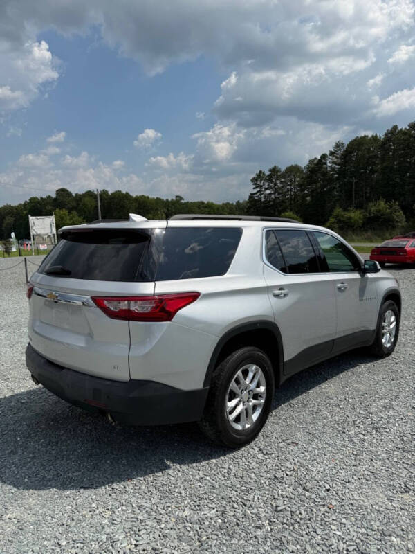 2021 Chevrolet Traverse LT Leather