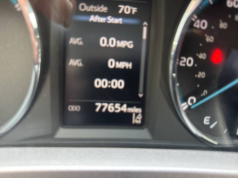 2017 Toyota RAV4 Hybrid XLE