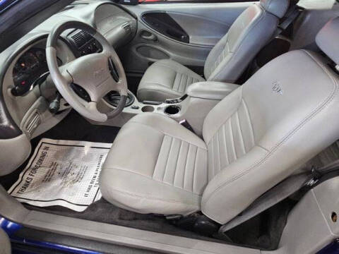 2004 Ford Mustang GT Deluxe