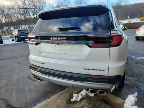 2025 GMC Acadia Elevation