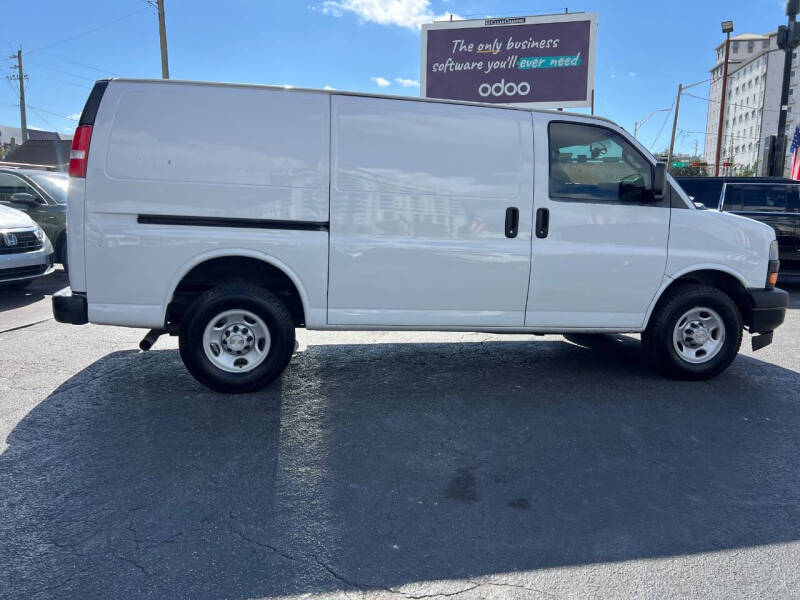 2021 Chevrolet Express 2500