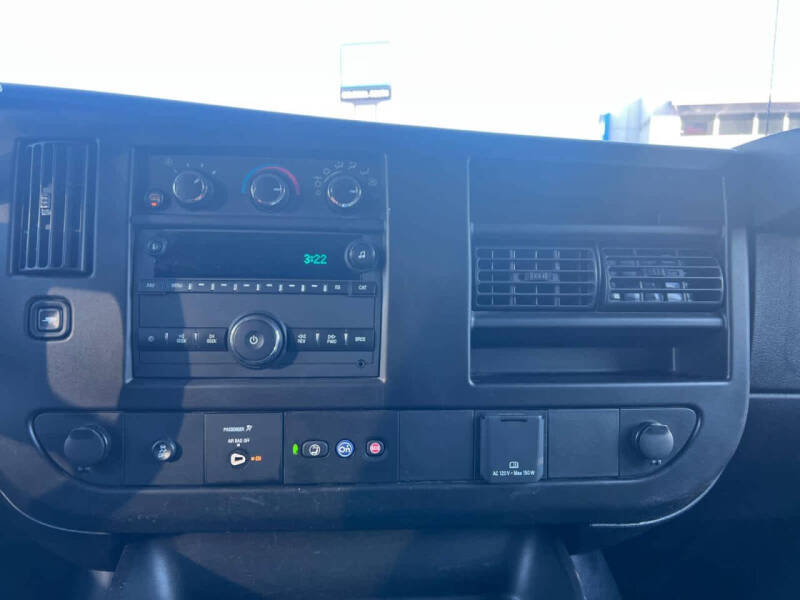 2024 Chevrolet Express 3500