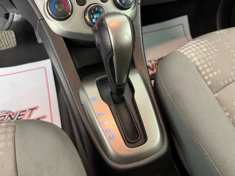 2012 Chevrolet Sonic LS