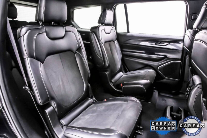 2022 Jeep Grand Cherokee L Altitude