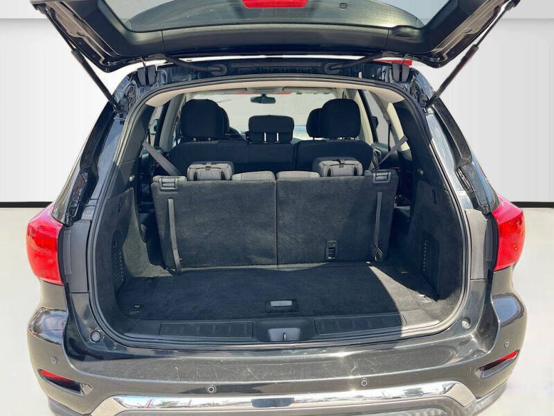 2020 Nissan Pathfinder S
