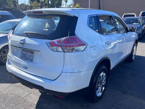 2015 Nissan Rogue S