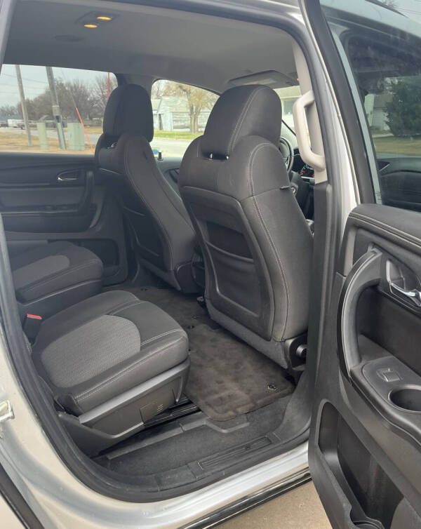 2017 Chevrolet Traverse LT