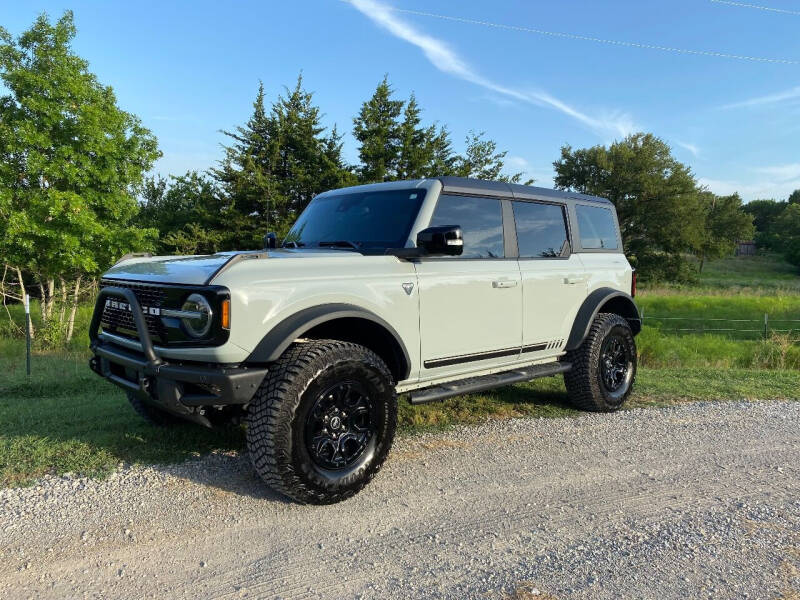 2021 Ford Bronco for sale at CAVENDER MOTORS in Van Alstyne TX