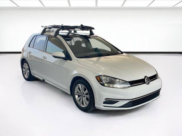 2018 Volkswagen Golf TSI SE