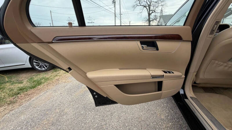 2012 Mercedes-Benz S-Class S 550