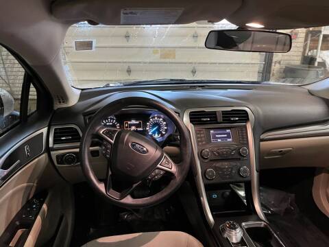 2018 Ford Fusion for sale at Lakeshore Auto Wholesalers in Amherst OH