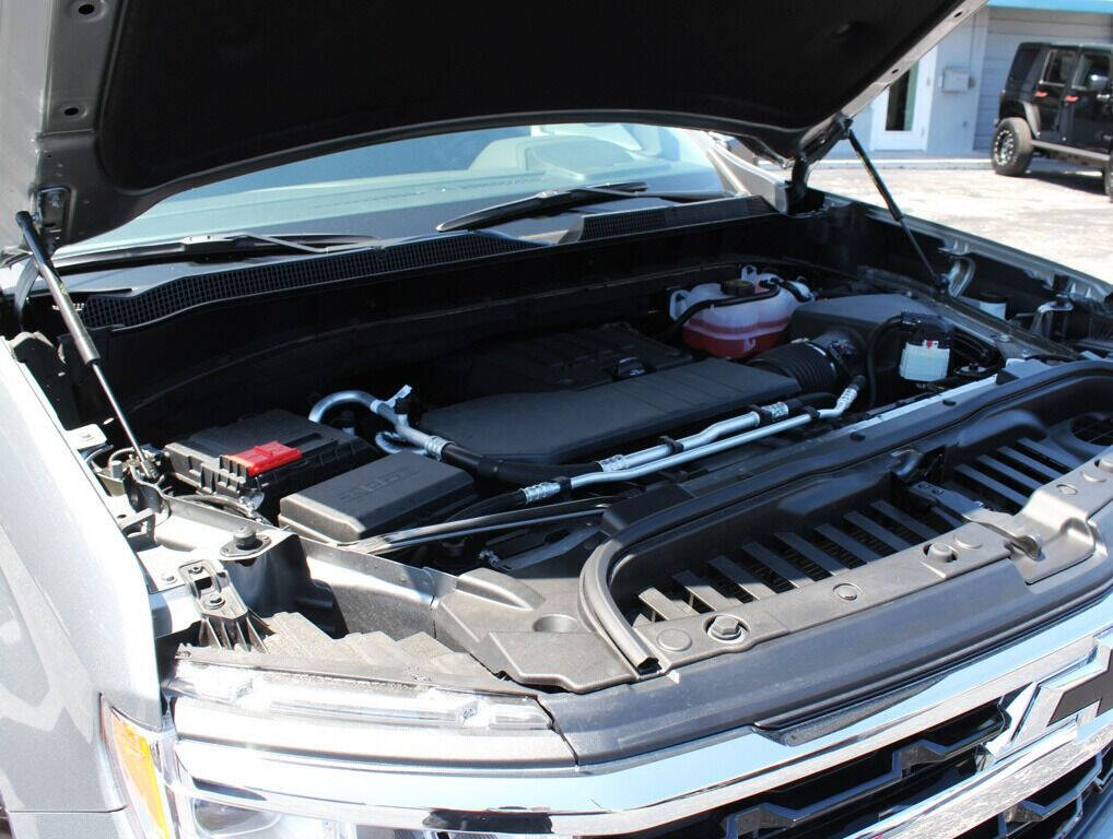 2023 Chevrolet Silverado Pickup - $48,995