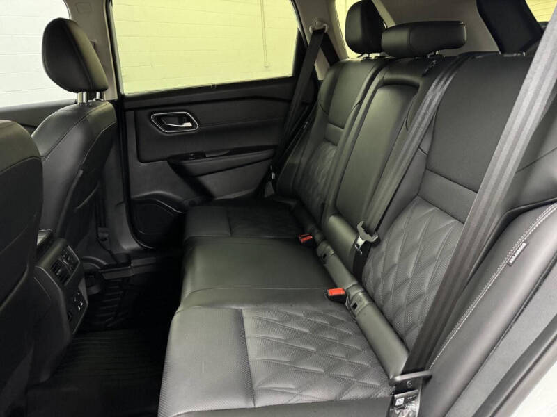 2024 Nissan Rogue Platinum