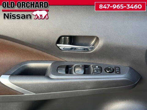 2022 Nissan Kicks SR