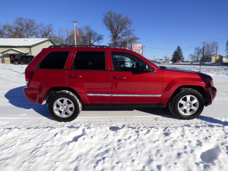 2010 Jeep Grand Cherokee Laredo photo 4