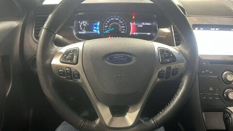 2016 Ford Taurus Limited