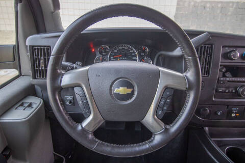 2017 Chevrolet Express LT 3500