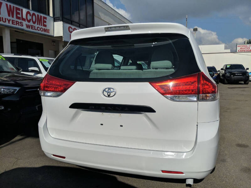 2014 Toyota Sienna L 7-Passenger