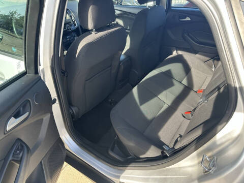 2017 Ford Focus SEL