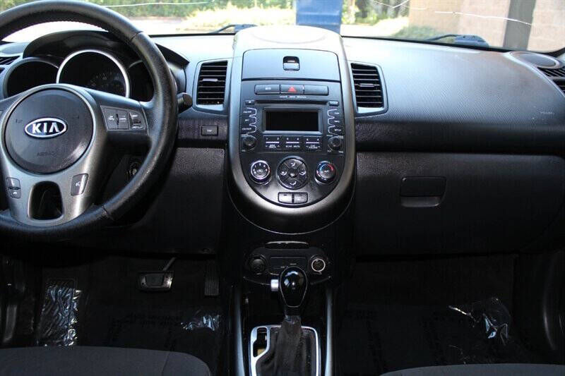 2012 Kia Soul +