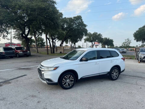 2016 Mitsubishi Outlander ES