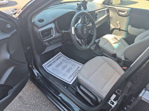2018 Kia Rio 5-Door LX