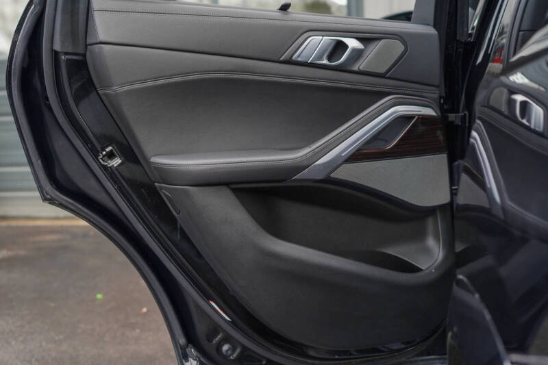 2021 BMW X6 xDrive40i