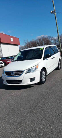 2011 Volkswagen Routan S
