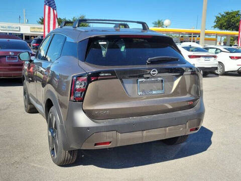 2025 Nissan Kicks SR