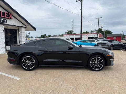 2022 Ford Mustang EcoBoost