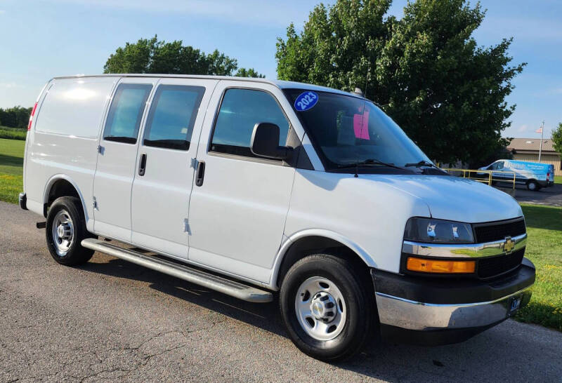 2023 Chevrolet Express 2500