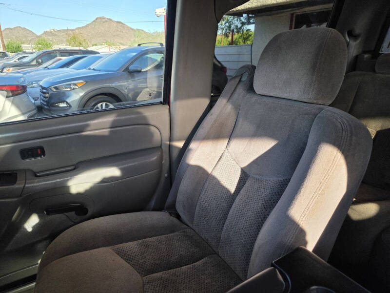 2005 Chevrolet Avalanche 1500 LS