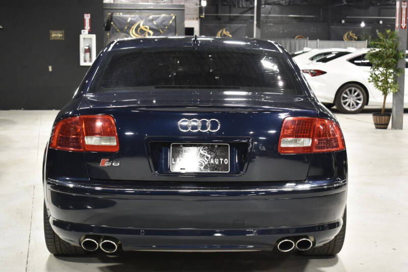 2007 Audi S8 quattro