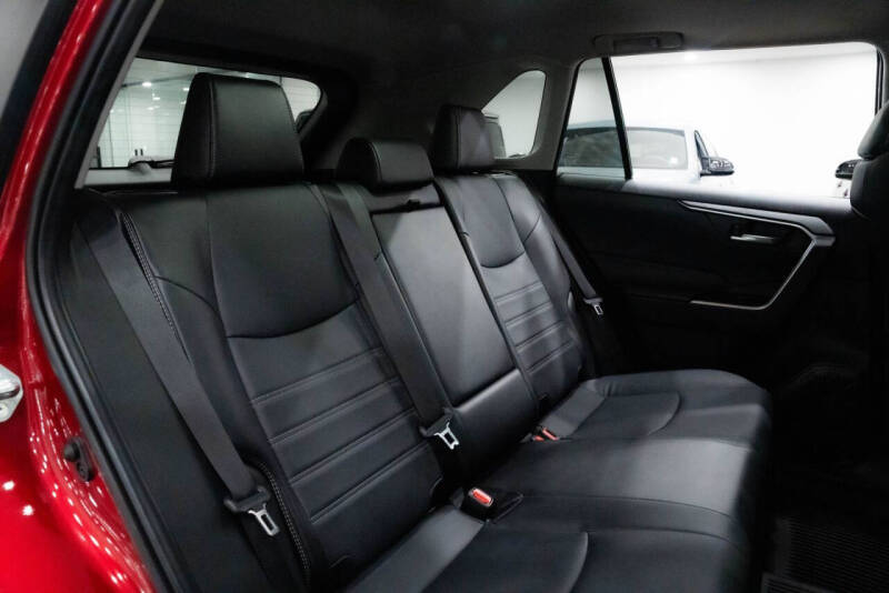 2023 Toyota RAV4 Hybrid XLE Premium