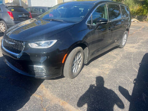 2025 Chrysler Pacifica Select