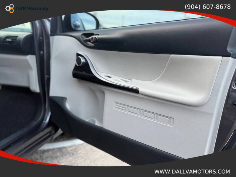 2013 Scion iQ