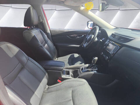 2017 Nissan Rogue SL