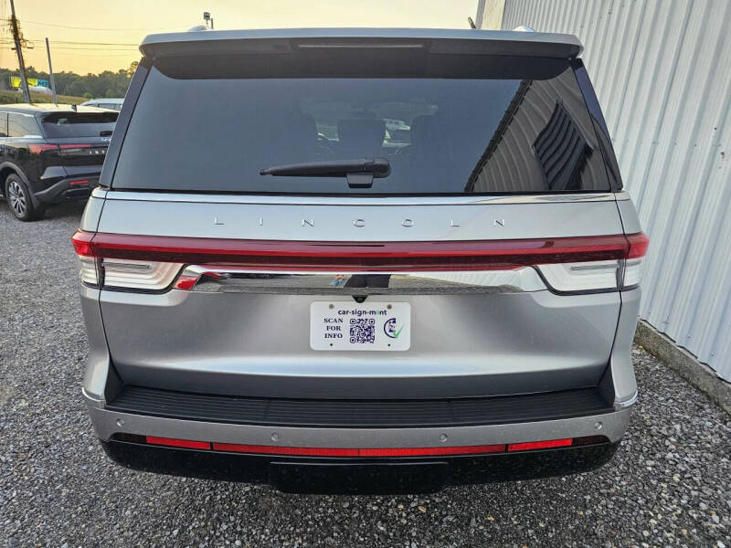 2023 Lincoln Navigator Standard