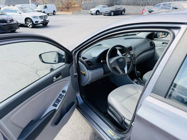 2016 Hyundai Accent SE