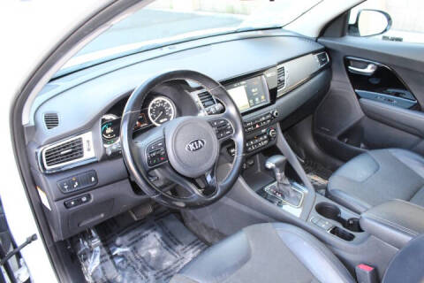 2017 Kia Niro EX