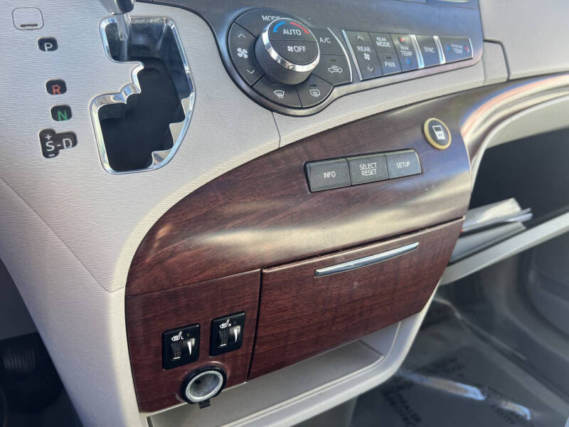 2011 Toyota Sienna