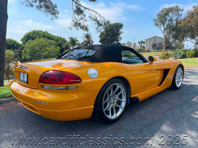 2003 Dodge Viper SRT-10