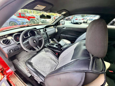 2008 Ford Mustang V6 Deluxe