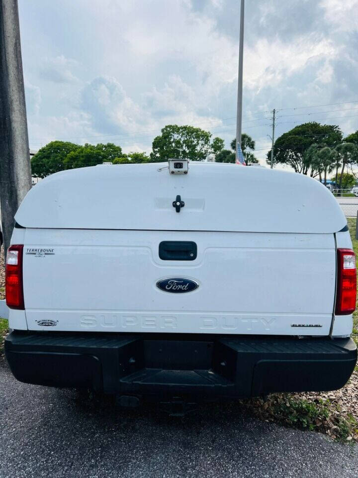 2013 Ford F-350 Super Duty  - $19,950