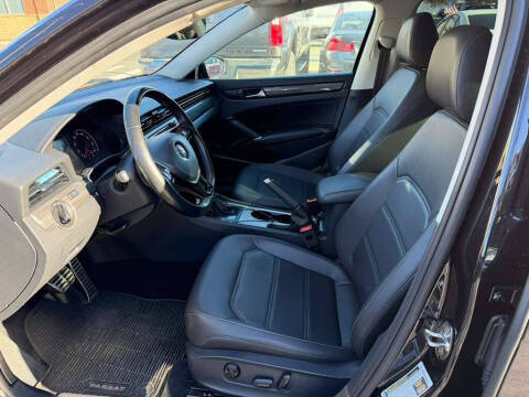 2020 Volkswagen Passat R-Line